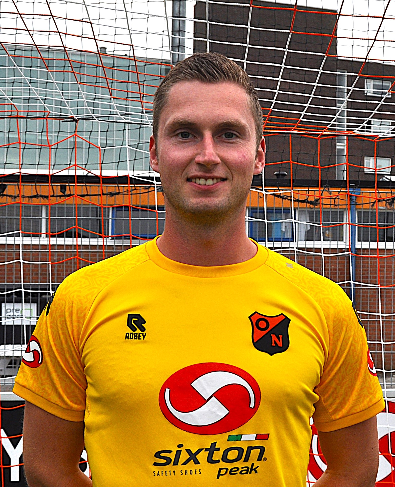 1. Erwin Heidekamp keeper