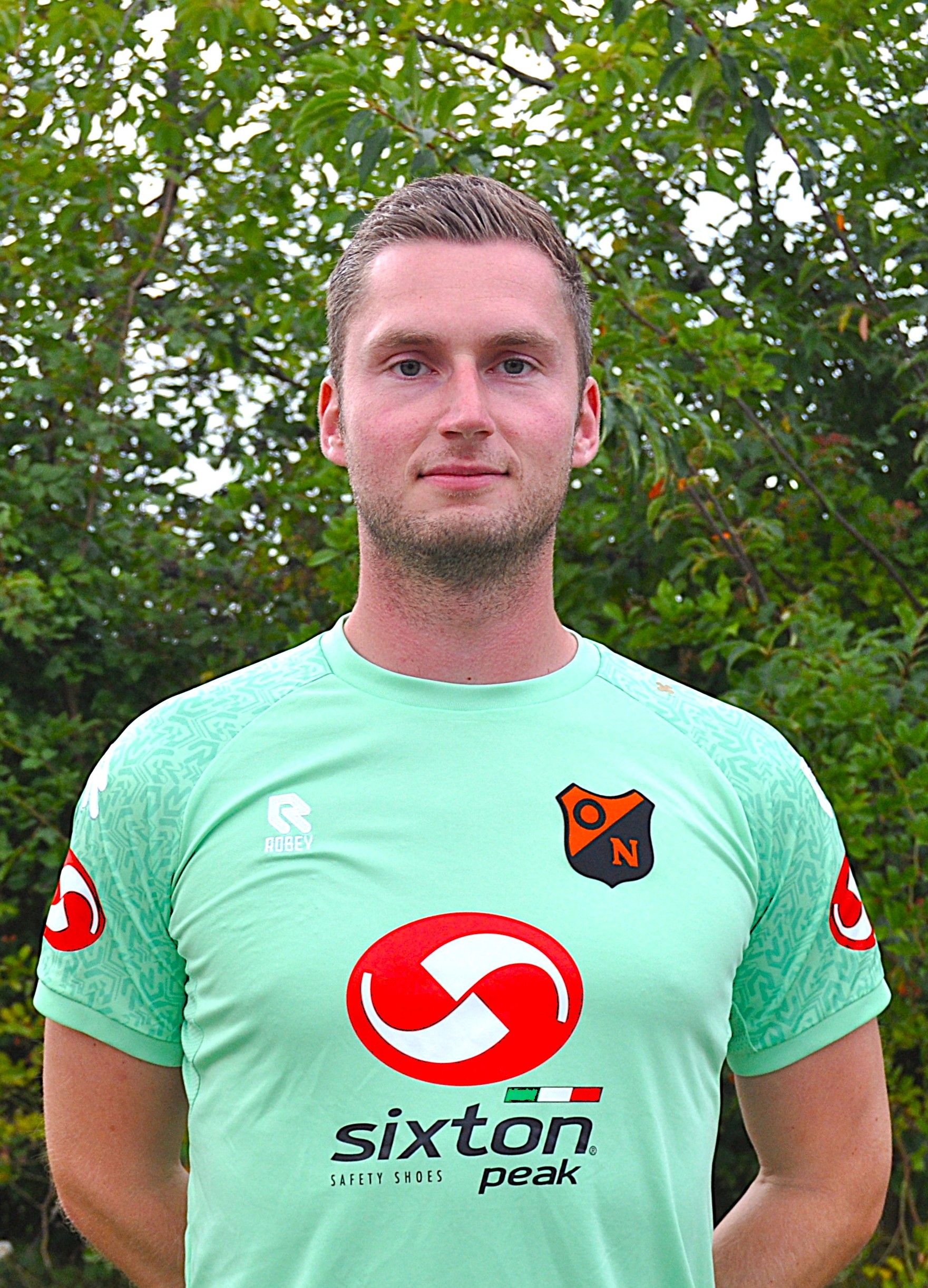 1. Erwin Heidekamp keeper