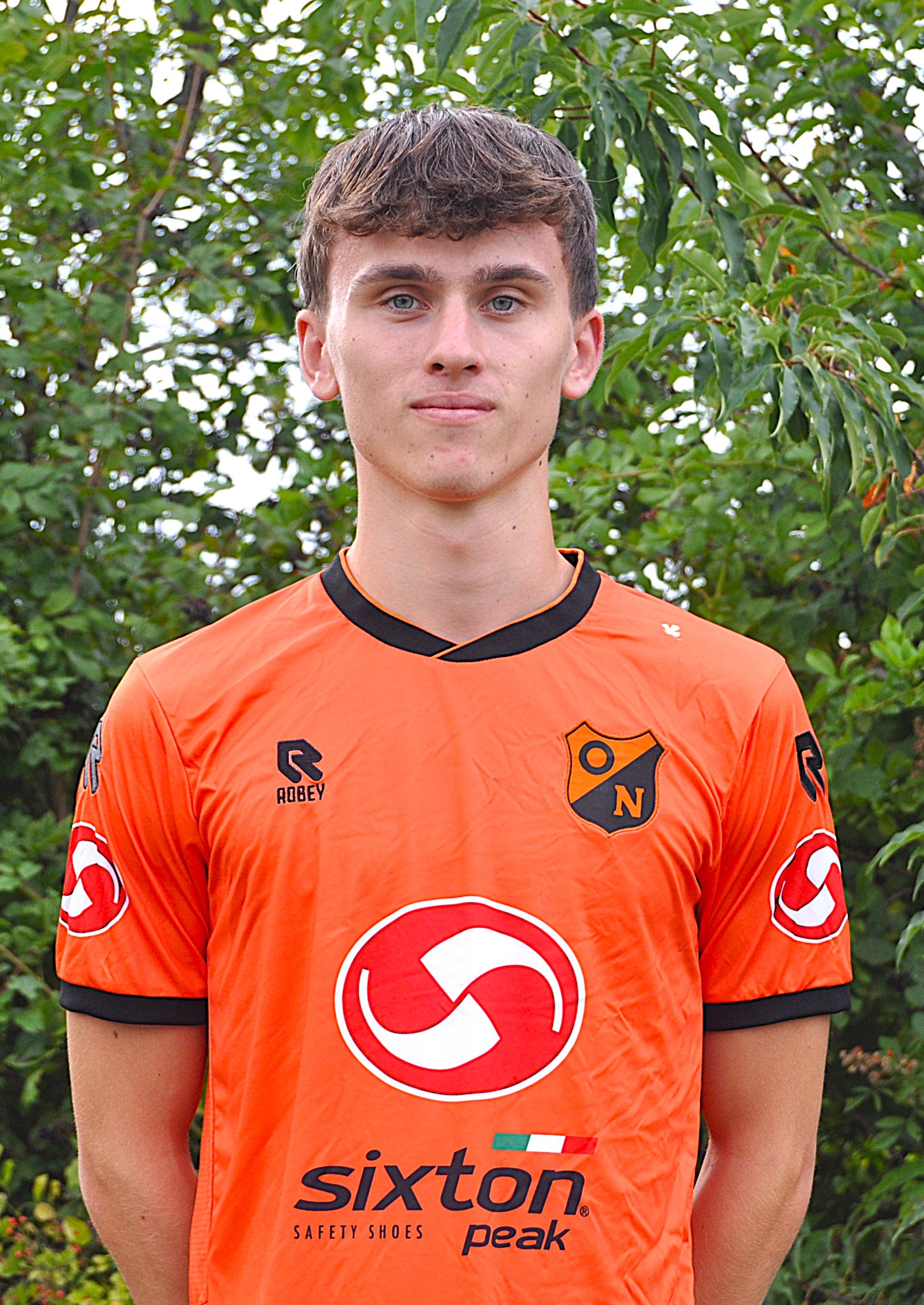 8. Sven Kesimaat middenvelder
